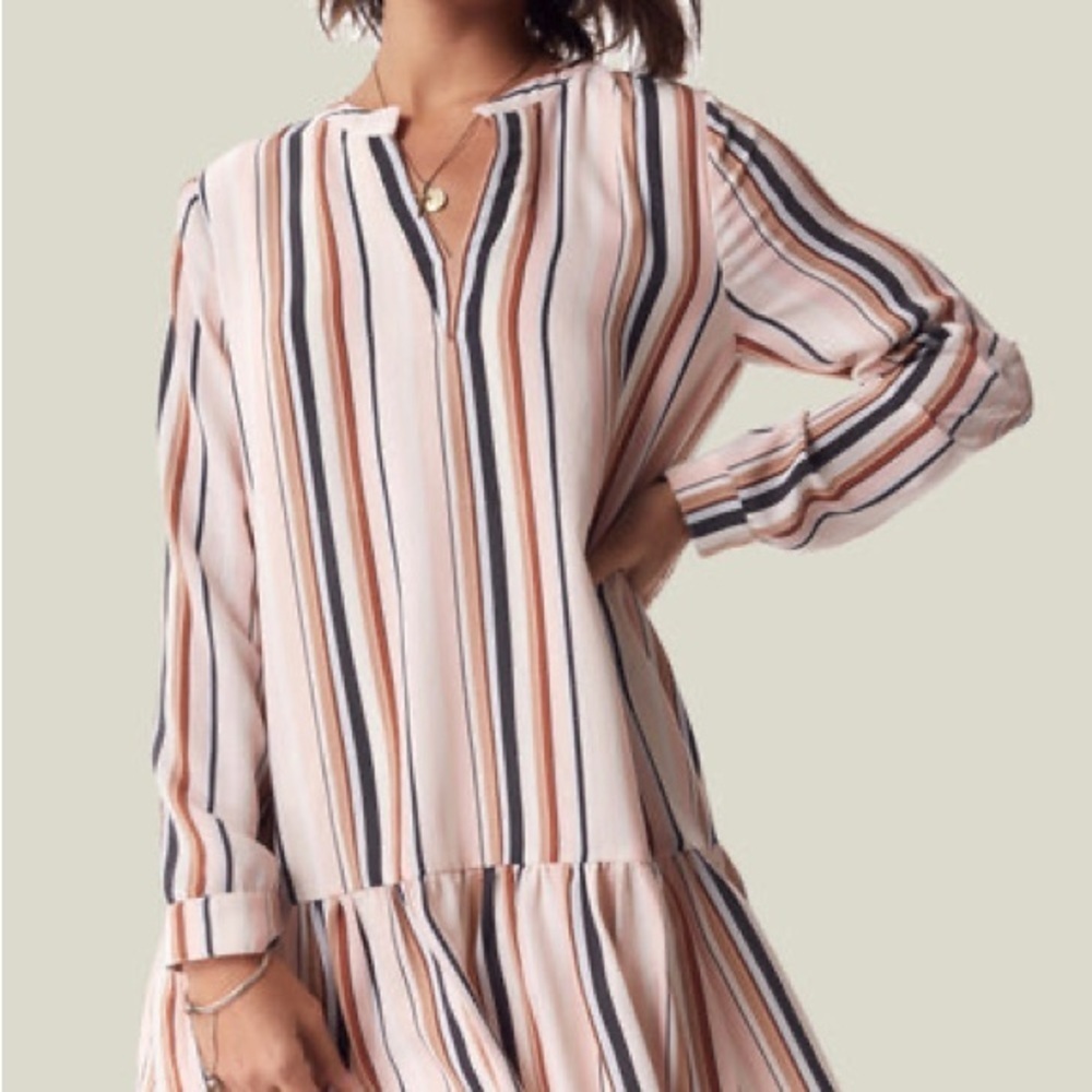 Sadie & Sage Desert Pink Striped Tiered Dress V-Neck Billowy Long Sleeve Small
